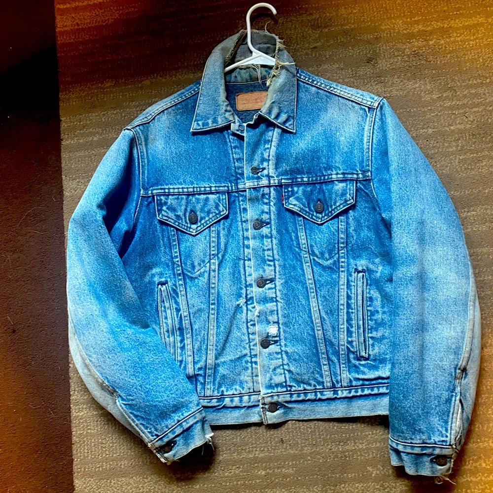 Denim Levi’s jacket